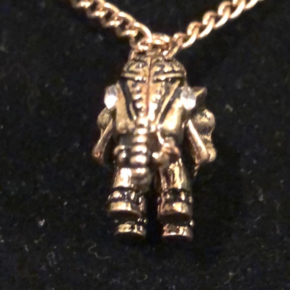 Elephant Necklace - Picture 8 of 9